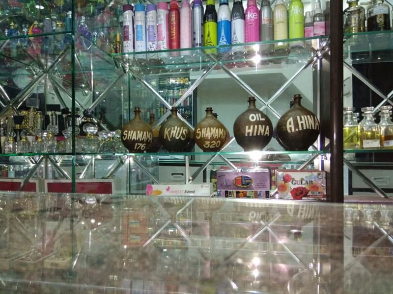 Islamic Attar Perfume oils Wholesale | Halal Certified 100% Natural